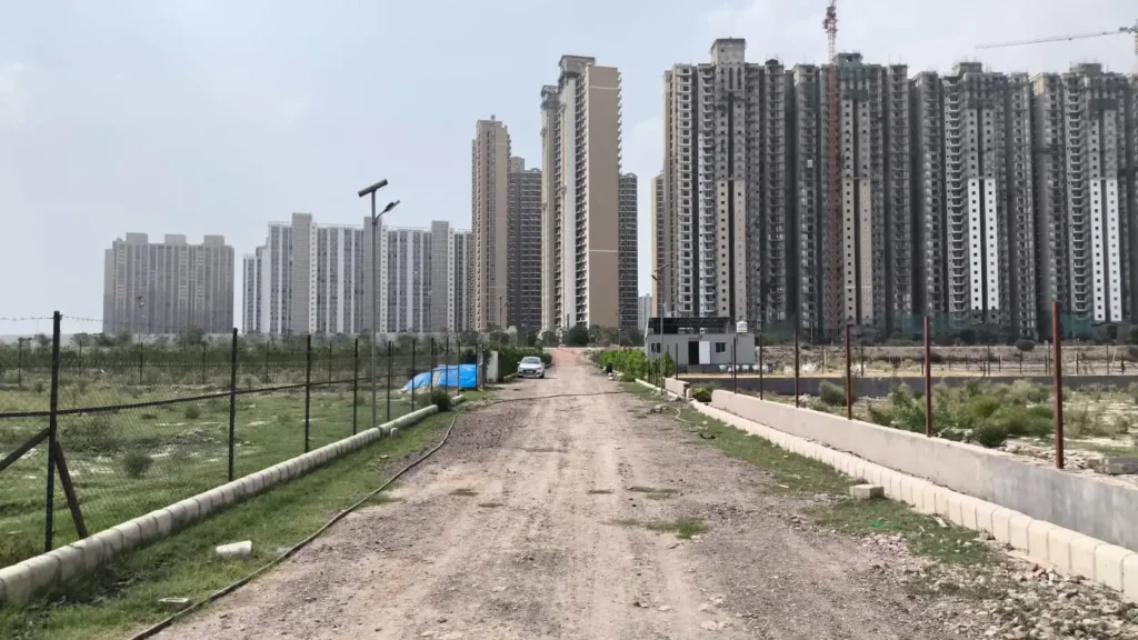 Swizz Island Farm Houses Noidea Sector 150 5